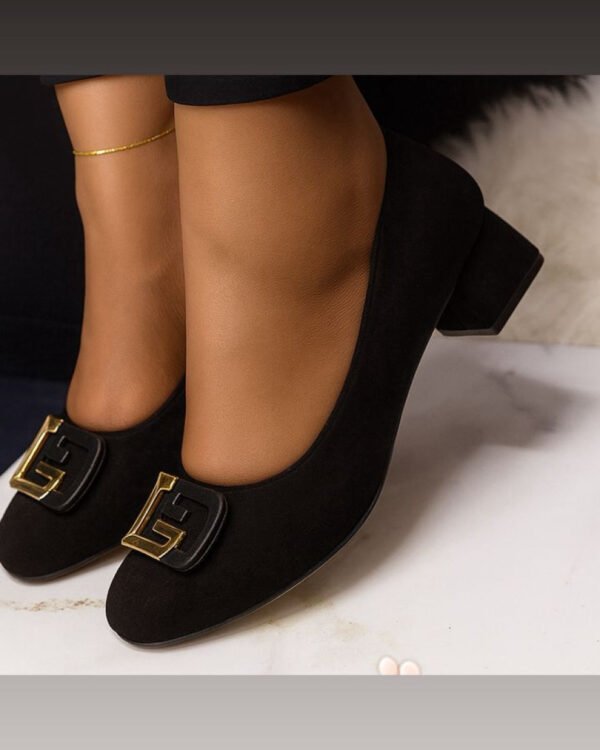 Women's Shoes for Big Feet