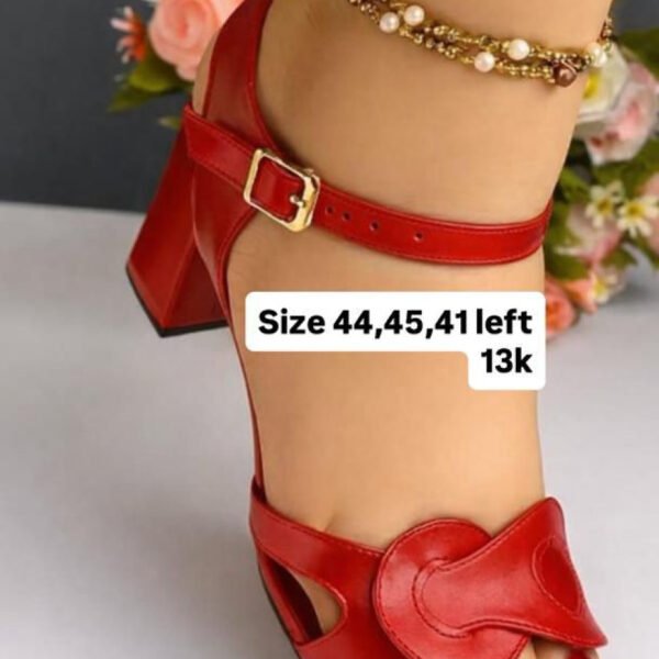 Women's Sandals for Big Feet