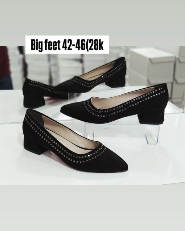 Women's Shoes for Big Feet