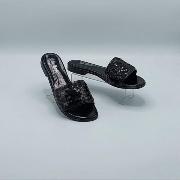 Women's Flat Shoes for Big Feet