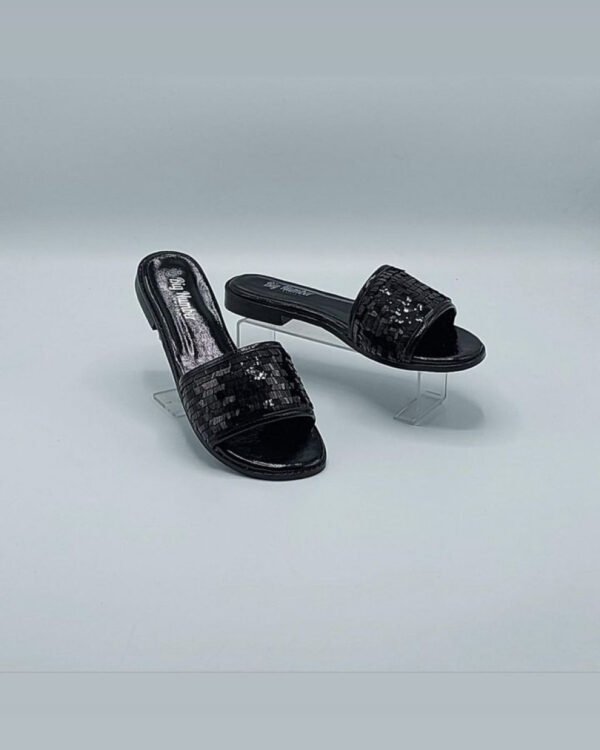 Women's Flat Shoes for Big Feet